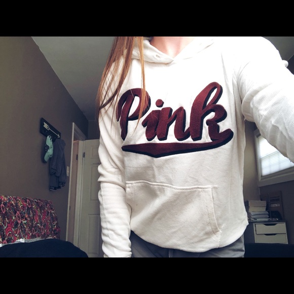 PINK Victoria's Secret Tops - HP!!🎉🎉 Pink Hoodie